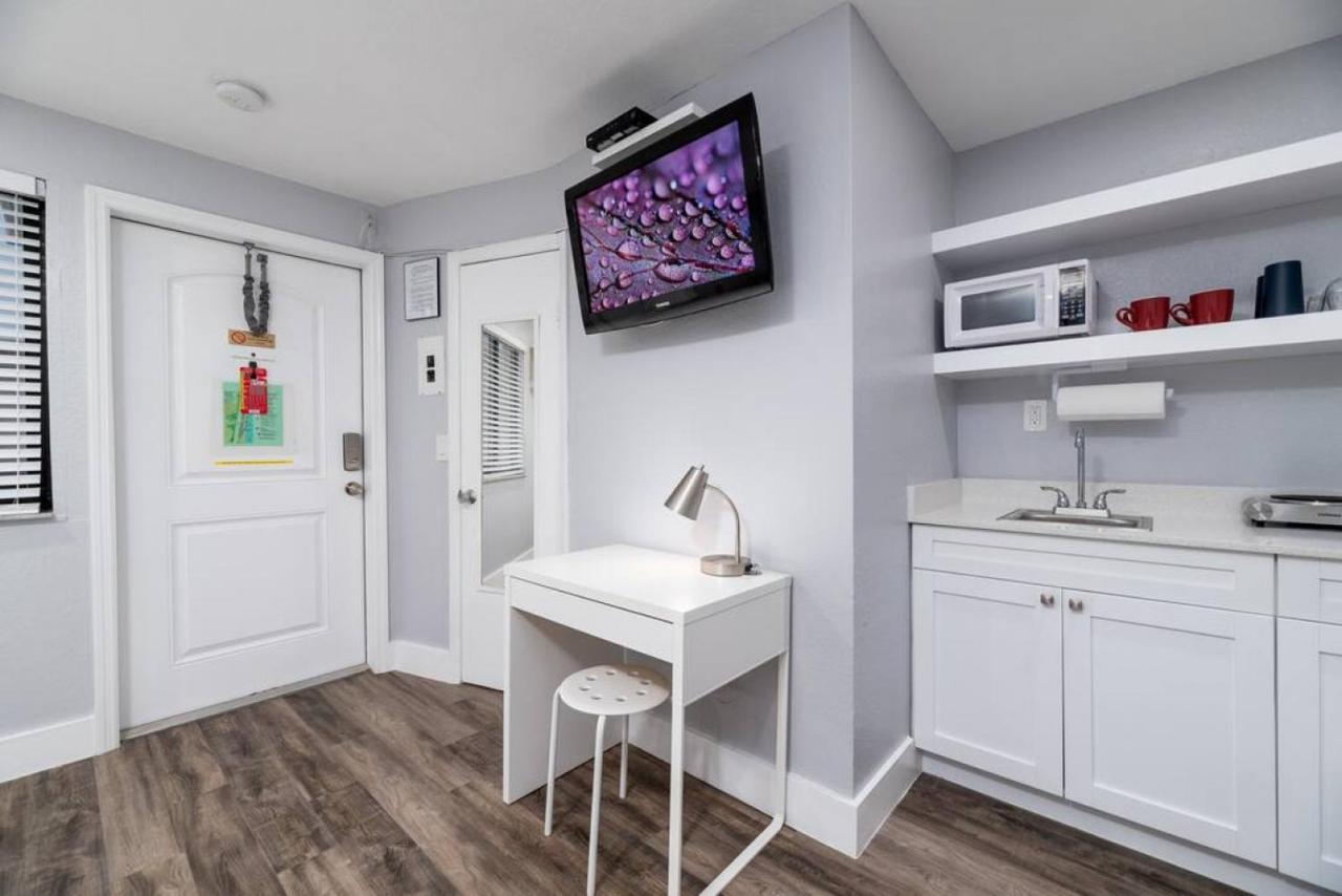 Apartamento Shell On The 104 - Renovated Hollywood